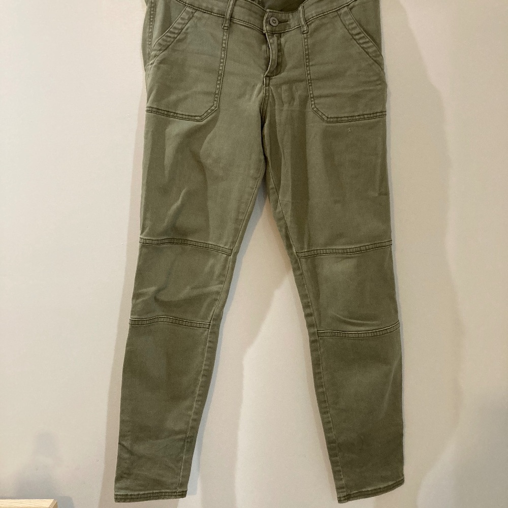 Hollister khaki denim pants sz 28
